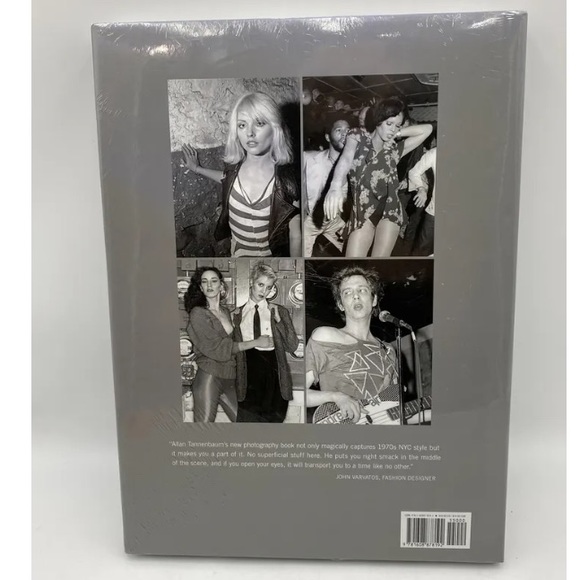 Grit and Glamour: The Street Style High Fashion and Legendary Music of the 1970s - Picture 2 of 14